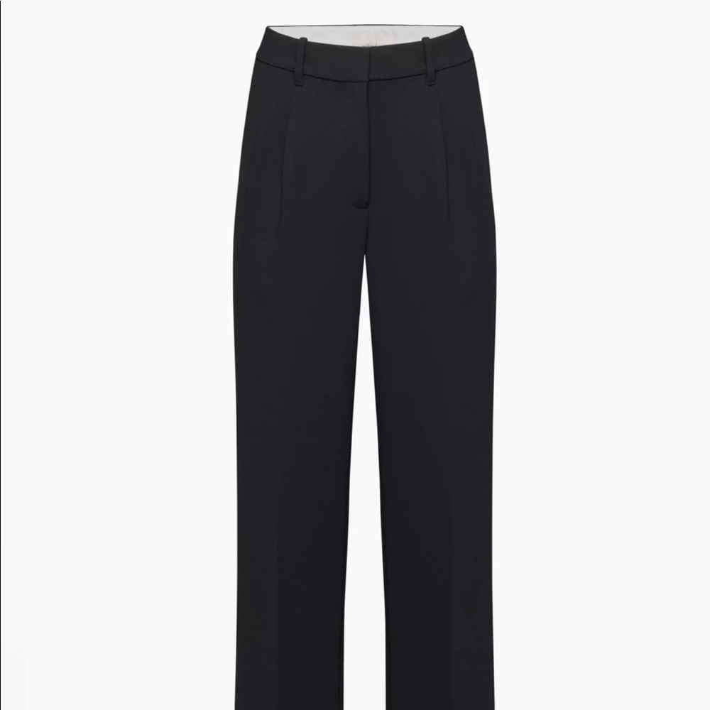 NWT Aritzia Effortless Pant in Black (High Waisted, Wide Leg)